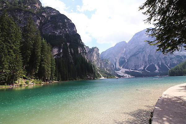 포토 JPG 해외이미지 나무 유럽 호수 여행 자국 자연 하늘 산 사람 풍경 사람없음 목재 여름 반사 계곡 고요 이탈리아 트래킹 하이킹 연못 숲 알프스 민물 절정 터키석 파라다이스 해외포토 식물 계절 나라 재료 레저 보석 생태계 파일형식 이미지허브