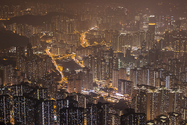 포토 JPG 해외이미지 도로 여행 안테나 파노라마 사람없음 건물 도시풍경 고층빌딩 도시 야간 저녁 홍콩 스카이라인 빛망울 해외포토 자연요소 건축물 길 통신 교통시설 촬영기법 풍경 빌딩 빛 중국 파일형식 이미지허브
