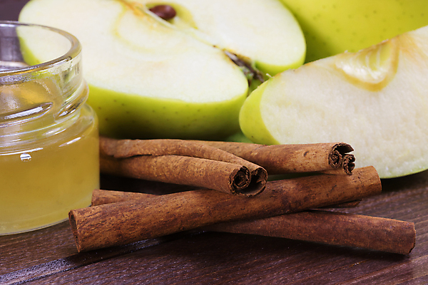 포토 JPG 해외이미지 디자인 계절 음식 백그라운드 컨셉 농업 다이어트 과일 자연 탁자 건강 사람없음 목재 초록색 빛 어둠 수확 시골 신선 항아리 원형 맛 사과 유기농 질감 날것 꿀 내추럴 숙성 시나몬 옛날 채식주의자 해외포토 도형 나무 웰빙 산업 컬러 가구 재료 도자기 생태계 채식 파일형식 이미지허브