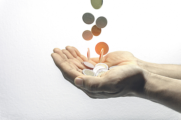 포토 JPG 해외이미지 손 백그라운드 컨셉 돈 비즈니스 손가락 아이디어 사람 사람없음 금융 경제 쌓기 달러 동전 수확 흰색 변화 시장 구매 정상 주식 수집 투자 상업 이익 대출 보너스 수입 예산 경제학 비용 해외포토 교육 컬러 농업 모션 신체부위 쇼핑 재산 파일형식 이미지허브