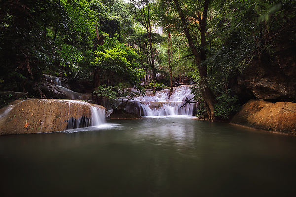 포토 JPG 해외이미지 나무 식물 계절 공원 여행 백그라운드 잎 모션 자연 휴가 휴식 따뜻함 풍경 사람없음 야외 목재 초록색 물 강 컬러풀 태양 반사 놀람 폭포 흐름 가을 신선 개울 숲 시원함 당구 순수 즐거움 에메랄드 장노출 내추럴 삼림지대 파라다이스 전경 해외포토 자연요소 공공시설 감정 컬러 컨셉 재료 촬영기법 표정 구기 보석 생태계 파일형식 탑뷰 이미지허브