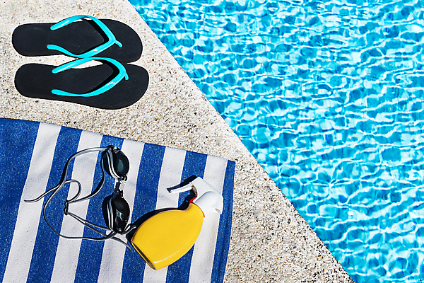 포토 JPG 해외이미지 신발 호텔 휴가 휴식 수영장 건강 사람없음 야외 물 여름 파란색 수건 태양 노란색 수영 화장품 신선 뜨거움 가장자리 선탠 보호 샌들 피부 크림 피부관리 휴양지 다이빙 분무기 로션 돌봄 카피스페이스 해외포토 자연요소 계절 컬러 컨셉 모션 숙소 신체부위 위생용품 뷰티 공백 장소 수상스포츠 둘레 수중스포츠 파일형식 이미지허브