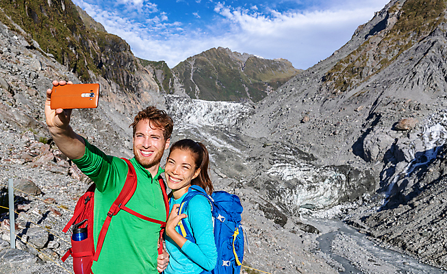 포토 JPG 해외이미지 라이프스타일 커플 여자 섬 여행 2 자연 모바일 휴가 세포 국립공원 사람 풍경 두명 스마트폰 핸드폰 여행객 사진촬영 하이킹 스마트 배낭여행 그림 빙하 알프스 뉴질랜드 남쪽 서쪽 셀프 해외포토 공원 유럽 컨셉 관계 레저 생활 전자제품 스마트기기 촬영 오세아니아 방향 생태계 파일형식 이미지허브