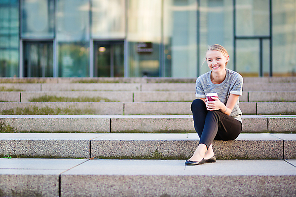 포토 JPG 해외이미지 직업 여자 유럽 커피 음료 비즈니스 창문 유리 성공 휴식 한명 사람 내부 건물 사무실 디지털 흰색 비즈니스우먼 자신감 스마트 일시정지 단절 지능 카페인 해외포토 1 건축물 감정 나라 컬러 컨셉 재질 직장인 파일형식 이미지허브