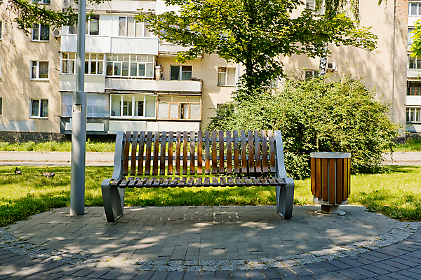 포토 JPG 해외이미지 공원 여행 백그라운드 벤치 휴식 풍경 잔디 사람없음 야외 목재 초록색 여름 정원 도시 보행로 오솔길 해외포토 나무 식물 계절 공공시설 길 컬러 컨셉 의자 재료 파일형식 이미지허브