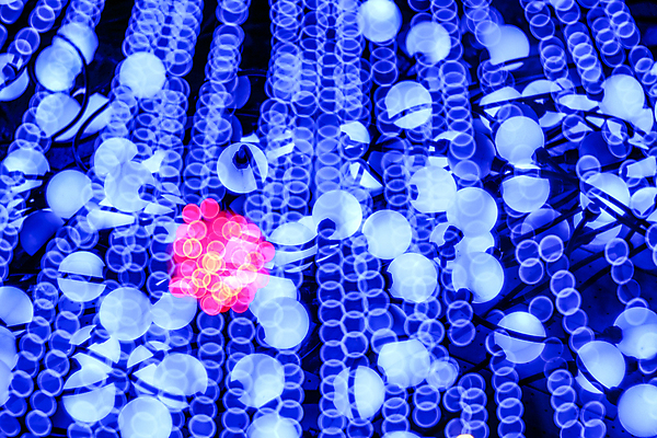 포토 JPG 해외이미지 디자인 백그라운드 컨셉 크리스마스 패턴 추상 휴가 조명 새로움 사람없음 아웃포커스 장식 가로 파란색 빛 컬러풀 파티 축제 거품 축하 야간 소프트포커스 연도 디스코 보케 부드러움 공상 마법 빛망울 블러 카피스페이스 효과 해외포토 자연요소 기념일 음악 컬러 무늬 촬영기법 이벤트 공백 춤 감각 파일형식 이미지허브