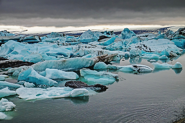포토 JPG 해외이미지 구름 유럽 호수 여행 겨울 자연 하늘 휴가 산 파노라마 아이슬란드 풍경 사람없음 야외 물 파란색 반사 환경 냉동 얼음 침묵 고요 추위 흰색 북극 빙하 석호 웅장함 해외포토 자연요소 계절 나라 컬러 촬영기법 소리 극지방 생태계 파일형식 이미지허브