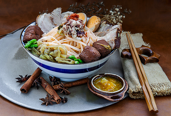 포토 JPG 해외이미지 전통 접시 아시아 음식 백그라운드 다이어트 젓가락 고추 건강 마늘 육류 돼지고기 요리 동양인 사람없음 주방 식당 계란 숟가락 식사 저녁식사 중국 신선 돼지 맛 그릴 아침식사 굽기 먹기 매움 두부 점심식사 시나몬 해외포토 식기 나라 컨셉 채소 식재료 포유류 모션 주방용품 수저 인종 상점 알 구이 파일형식 이미지허브