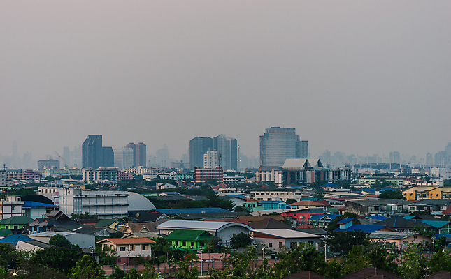 포토 JPG 해외이미지 아시아 여행 백그라운드 비즈니스 건축양식 태국 자연 하늘 거리 주택 안테나 풍경 사람없음 건물 도시풍경 사무실 탑 고층빌딩 황혼 일몰 안개 도시 도심 저녁 방콕 지역 스카이라인 스모그 해외포토 건축물 건축 나라 통신 날씨 빌딩 노을 야간 생태계 파일형식 이미지허브