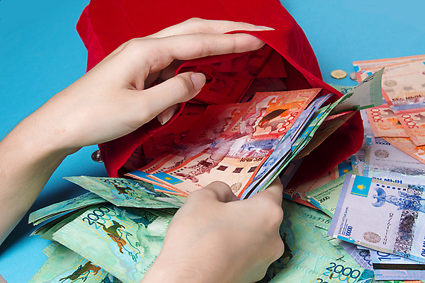 포토 JPG 해외이미지 종이 컨셉 지폐 돈 비즈니스 성공 사람없음 금융 경제 동전 거래 저축 시장 재산 주식 가득함 오브젝트 사인 투자 이익 계산서 위기 카자흐스탄 해외포토 아시아 파일형식 이미지허브