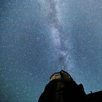 포토 JPG 해외이미지 나무 별 여행 밭 자연 하늘 창조 풍경 사람없음 빛 컬러풀 세계 글로벌 우주 디지털 어둠 별자리 행성 인공위성 야간 그리스 코스모스 은하계 점성술 천문학 보여주기 천국 수도원 별빛 성운 깊이 방법 메테오라 해외포토 자연요소 식물 교육 꽃 유럽 컬러 농업 통신 모션 세계문화유산 생태계 파일형식 이미지허브