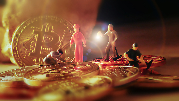 포토 JPG 해외이미지 컨셉 돈 인터넷 비즈니스 사람없음 금융 경제 빛 컴퓨터 숫자 노란색 금속 디지털 동전 검은색 웹 블록 그물 네트워크 시장 황금 선택 암호 발굴 심볼 사인 무역 순환 만들기 전자 토막 광부 하드웨어 가상 가상화폐 해외포토 직업 문자 산업 컬러 모션 재질 전자제품 재산 파일형식 이미지허브