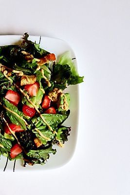 포토 JPG 해외이미지 음식 조각 백그라운드 다이어트 토마토 채소 과일 재료 자연 딸기 양파 오이 감자 파프리카 파슬리 건강 사람없음 빨간색 초록색 농작물 노란색 식당 저녁식사 샐러드 흰색 신선 사발 사과 상추 먹기 허브 유기농 양배추 날것 후추 모음 아보카도 그리스인 내추럴 고립 섞기 영양분 채식주의자 해외포토 서양인 식물 웰빙 컬러 농업 모션 한글 상점 식사 사기그릇 향신료 생태계 채식 파일형식 이미지허브