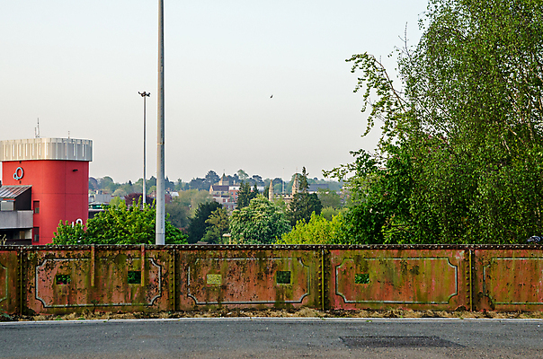 포토 JPG 해외이미지 외관 사람없음 야외 금속 구멍 수비 역사 역 부식 전쟁 위치 옛날 침범 해외포토 교통시설 모션 재질 파일형식 이미지허브