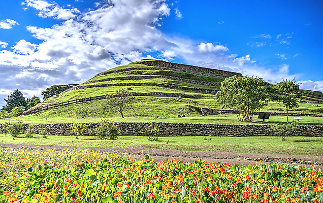 포토 JPG 해외이미지 나무 구름 문화 길 벽 하늘 산 사람없음 야외 초록색 파란색 빛 정원 미국 골동품 바위 사찰 남아메리카 역사 원주민 라틴아메리카 땅 조경 먼지 에콰도르 고고학 땅파기 옛날 잉카 파멸 해외포토 자연요소 식물 교육 컬러 컨셉 북아메리카 종교건축 아메리카 돌_바위 아프리카인 파일형식 소멸 이미지허브