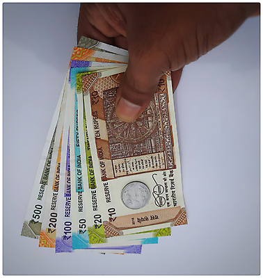 포토 JPG 해외이미지 종이 백그라운드 컨셉 지폐 돈 비즈니스 새로움 숙이기 사람없음 금융 경제 달러 동전 쪽지 악단 시장 재산 다발 수집 투자 이익 고무 계산서 대출 고립 접기 해외포토 음악 포즈 모션 파일형식 이미지허브