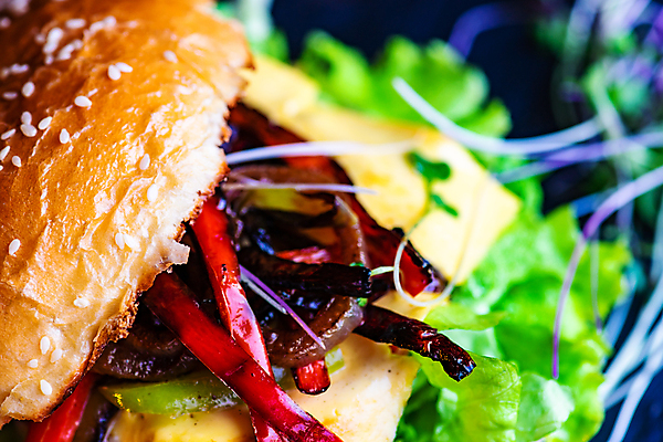 포토 JPG 해외이미지 채소 패스트푸드 실내 근접촬영 사람없음 아웃포커스 햄버거 인스턴트 정크푸드 햄버거빵 해외포토 음식 빵 뷰포인트 촬영기법 내부 파일형식 이미지허브