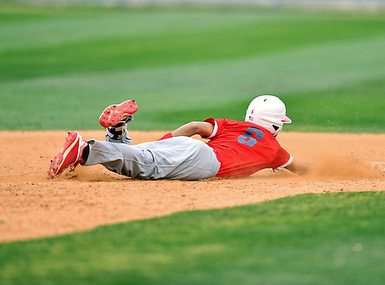 포토 JPG 해외이미지 전신 남자 유니폼 청소년 한명 뒷모습 10대 경쟁 경기장 활발 야구 야구선수 야구복 대회 넘어짐 슬라이딩 야구헬멧 십대남자한명만 해외포토 1 옷 뷰포인트 컨셉 스포츠시설 모션 운동선수 사람 운동복 구기 헬멧 남자한명만 십대남자만 파일형식 이미지허브
