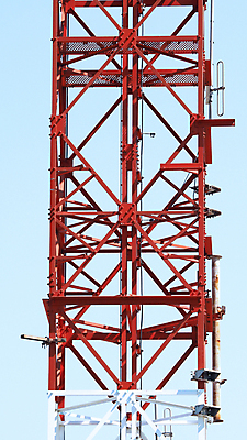 포토 JPG 해외이미지 접시 산업 인터넷 통신 하늘 모바일 세포 안테나 사람없음 빨간색 파란색 스마트폰 글로벌 탑 금속 장비 인공위성 도시 네트워크 전자레인지 역 연결 무선전화기 전화기 라디오 신호 방송 전염 돛대 전송 송신기 철강 셀룰러 해외포토 식기 건축물 컬러 교통시설 재질 전자제품 핸드폰 스마트기기 가전제품 레인지 질병 감염 파일형식 이미지허브