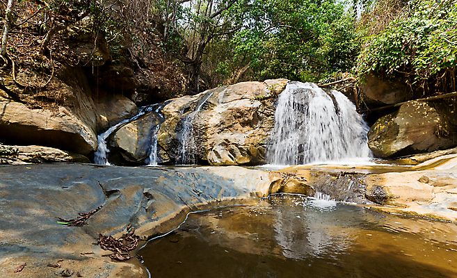 포토 JPG 해외이미지 나무 공원 여행 태국 자연 풍경 경사 사람없음 물 환경 폭포 흐름 바위 신선 숲 암초 산소 내추럴 해외포토 자연요소 식물 공공시설 아시아 컨셉 돌_바위 원소 생태계 파일형식 이미지허브