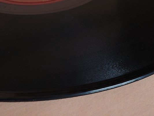 포토 JPG 해외이미지 음악 사람없음 수확 중앙 앨범 묘사 오브젝트 싱글 복고 오디오 아날로그 비닐 때리기 옛날 팝 해외포토 농업 모션 재질 문화예술 전자제품 파일형식 이미지허브