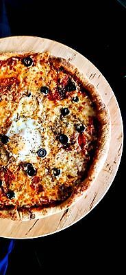 포토 JPG 해외이미지 전통 접시 음식 빵 조각 백그라운드 잎 다이어트 토마토 채소 치즈 피자 사람없음 빨간색 초록색 식당 식사 저녁식사 이탈리아 껍질 흰색 시골 신선 원형 맛 폐기물 굽기 지중해 속도 반죽 토핑 칼로리 바질 점심식사 마르게리타피자 모짜렐라치즈 핸드메이드 해외포토 도형 식물 식기 유럽 바다 컬러 컨셉 유제품 패스트푸드 서양음식 건강 상점 쓰레기 구이 파일형식 이미지허브