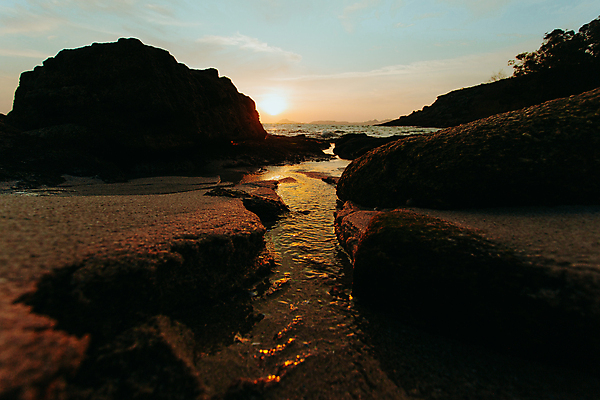 포토 JPG 해외이미지 주간 자연 휴식 풍경 해변 사람없음 야외 햇빛 태양 평화 일몰 경관 해외포토 자연요소 바다 컨셉 노을 생태계 파일형식 이미지허브
