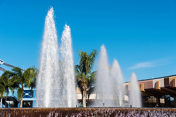 포토 JPG 해외이미지 공원 백그라운드 자연 하늘 사람없음 야외 장식 물 파란색 젖음 흰색 신선 도시 개울 떨어짐 오브젝트 분수 분무기 스플래쉬 해외포토 자연요소 공공시설 컬러 컨셉 강 생태계 파일형식 이미지허브