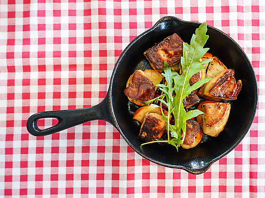 포토 JPG 해외이미지 접시 음식 조각 백그라운드 채소 탁자 건강 육류 요리 사람없음 빨간색 초록색 식당 식사 저녁식사 이탈리아 튀김 흰색 신선 뜨거움 황금 고급 맛 그릴 바비큐 굽기 먹기 간 거위 점심식사 해외포토 식기 유럽 컬러 가구 컨셉 식재료 모션 조류 주방용품 상점 장기_의학 구이 파일형식 이미지허브