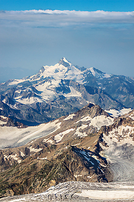 포토 JPG 해외이미지 구름 백그라운드 하늘 아침 산 풍경 경사 사람없음 야외 파란색 일출 등산 하이킹 안개 센터 정상 큼 고도 절정 해외포토 주간 자연요소 컬러 레저 날씨 노을 트래킹 크기 파일형식 이미지허브