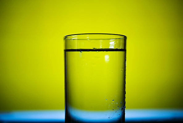 포토 JPG 해외이미지 라이프스타일 여자 커피 음료 백그라운드 컨셉 손가락 자연 유리 건강 성인 사람없음 물 노란색 얼음 추위 신선 잡기 투명 액체 붓기 시원함 갈증 순수 주기 상쾌 팔 내추럴 해외포토 자연요소 손 감정 컬러 모션 재질 사람 생활 신체부위 생태계 파일형식 이미지허브