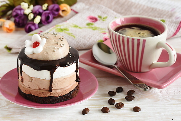 포토 JPG 해외이미지 커피 티타임 사람없음 초콜릿 원두 달콤 커피잔 티스푼 초코케이크 해외포토 음료 휴식 디저트 잔 케이크 숟가락 맛 파일형식 이미지허브