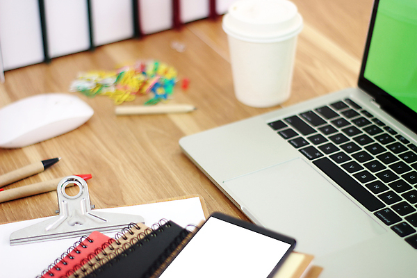 포토 JPG 해외이미지 템플릿 종이 안경 커피 백그라운드 비즈니스 탁자 모바일 그래프 주택 직장 사람없음 목재 책 컵 노트북 스마트폰 핸드폰 컴퓨터 사무실 알약 연필 펜 모니터 쪽지 공책 공백 흰색 키보드 업무 작업실 플랫 정상 쥐 스마트 책상 클립 머리위 위치 카피스페이스 해외포토 나무 식기 잡화 음료 컬러 가구 컨셉 회사 재료 문구용품 학용품 건물 전자제품 스마트기기 필기구 약 작업 설치류 파일형식 이미지허브