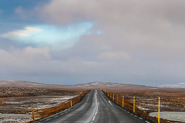포토 JPG 해외이미지 구름 도로 여행 겨울 오렌지 자동차 자연 거리 아이슬란드 풍경 사람없음 햇빛 갈색 노란색 계곡 얼음 검은색 운전 추위 안개 가을 신비 아스팔트 발견 뿌연 직진 혼자 해외포토 자연요소 계절 유럽 길 육상교통 컬러 컨셉 과일 교통시설 모션 날씨 태양 생태계 파일형식 이미지허브