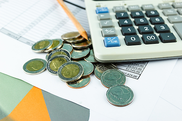 포토 JPG 해외이미지 종이 컨셉 돈 비즈니스 통계 성공 그래프 설계 사람없음 금융 경제 사무실 연필 모임 계산기 정보 업무 주식 분석 보고서 회계 경영 계좌 세금 비용 해외포토 문구용품 학용품 필기구 장비 작업 재산 파일형식 이미지허브