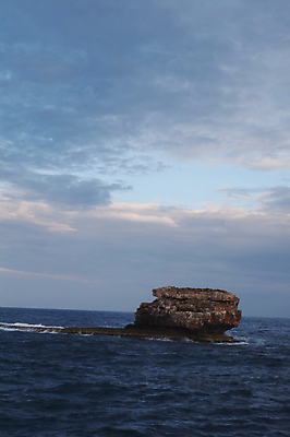 포토 JPG 해외이미지 바다 섬 여행 요트 휴가 휴식 주택 등대 파노라마 사람없음 파란색 컬러풀 태양 도시 만 보트 동굴 스페인 지중해 휴양지 상업 엽서 낚시꾼 포트 천국 남쪽 스페인어 파라다이스 해외포토 자연요소 유럽 컬러 컨셉 배_교통 촬영기법 건물 장소 편지 방향 파일형식 이미지허브