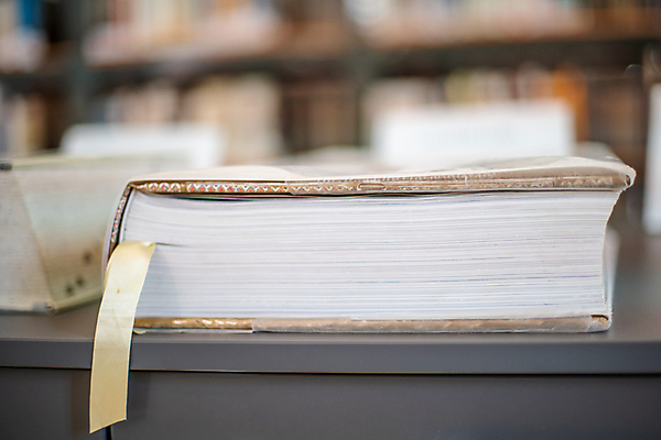 포토 JPG 해외이미지 교육 종이 문화 과학 백그라운드 학교 책장 선반 미술 사람없음 내부 목재 책 스터디 쌓기 자료 정보 수확 덮개 오픈 역사 클래식 도서관 수집 읽기 책상 교과서 대학교 복고 법 문학 페이지 양장본 사전 서점 옛날 출판 해외포토 나무 가구 컨셉 농업 재료 모션 문화예술 교재 학습 상점 뚜껑 파일형식 이미지허브