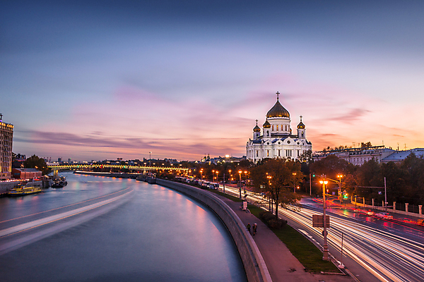 포토 JPG 해외이미지 전통 분홍색 여행 자동차 하늘 조명 거리 파노라마 사람없음 파란색 강 컬러풀 성당 교회 황혼 일몰 새벽 산책로 도시 사찰 예수 센터 역사 야간 심볼 러시아 스카이라인 추적 모스크바 해외포토 자연요소 유럽 길 육상교통 컬러 종교건축 모션 촬영기법 건물 노을 신_종교 파일형식 이미지허브