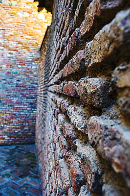 포토 JPG 해외이미지 백그라운드 벽지 날씨 추상 벽돌 파노라마 사람없음 가로 빨간색 우주 공백 블록 손상 방 수확 골동품 도시 중세 큼 타일 고민 질감 복고 벽돌담 지하 노출 고체 그런지 다락방 옛날 울퉁불퉁 지하실 효과 해외포토 감정 컬러 컨셉 무늬 농업 촬영기법 담장 역사 크기 파일형식 이미지허브