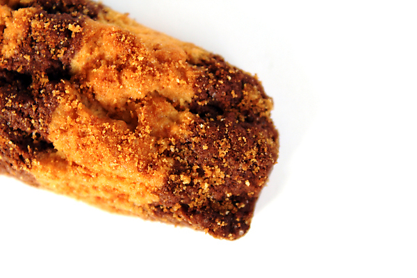 포토 JPG 해외이미지 음식 백그라운드 디저트 사탕 사람없음 갈색 쿠키 초콜릿 빵집 흰색 달콤 맛 정상 묘사 싱글 각도 아몬드 칼로리 직사각형 고립 해외포토 도형 컬러 컨셉 상점 견과류 파일형식 이미지허브