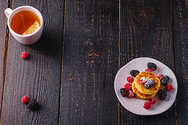 포토 JPG 해외이미지 접시 사람없음 달콤 레몬 나무바닥 산딸기 블랙베리 팬케이크 카피스페이스 해외포토 식기 과일 바닥 케이크 공백 맛 파일형식 이미지허브