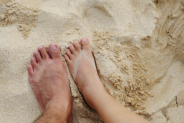 포토 JPG 해외이미지 백인 1 라이프스타일 커플 여자 모래 바다 섬 여행 2 손가락 맨발 자연 휴가 휴식 함께함 따뜻함 사랑 사람 사람없음 야외 여행객 우정 산책 심볼 사인 휴양지 발가락 단계 양발 파라다이스 해외포토 서양인 손 감정 컨셉 관계 발 생활 친구 장소 생태계 파일형식 이미지허브