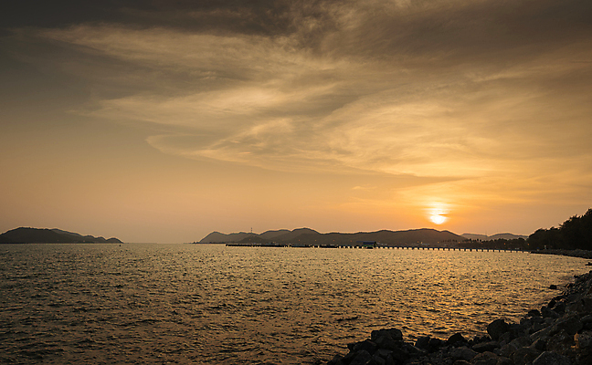 포토 JPG 해외이미지 나무 구름 실루엣 모래 파도 바다 섬 여행 백그라운드 오렌지 자연 하늘 아침 휴가 파노라마 손바닥 풍경 사람없음 물 여름 빛 컬러풀 햇빛 태양 반사 일출 맑음 황혼 일몰 새벽 황금 하와이 코코넛 세이셸 몰디브 마이애미 파라다이스 수평선 플로리다 해외포토 주간 자연요소 식물 손 계절 아시아 컬러 과일 아프리카 날씨 촬영기법 노을 미국 생태계 파일형식 이미지허브
