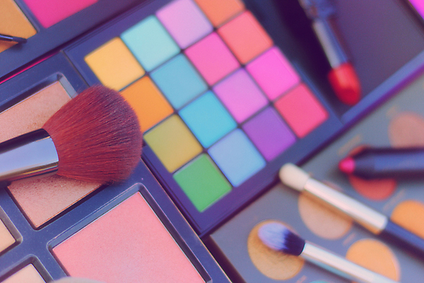 포토 JPG 해외이미지 직업 얼굴 분홍색 백그라운드 그림자 미술 사람없음 초록색 파란색 세트 컬러풀 유행 보라색 페인트 화장품 립스틱 붓 화려 팔레트 상품 가루 볼터치 수집 피부 피부관리 만들기 윤곽 예술가 아이섀도 조립 돌봄 해외포토 컬러 컨셉 모션 문화예술 신체부위 화장 뷰티 파일형식 이미지허브