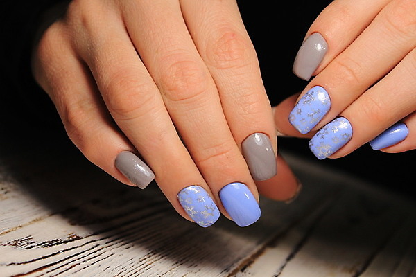 포토 JPG 해외이미지 손 디자인 여자 백그라운드 크리스마스 겨울 손가락 벽지 새로움 미술 사람없음 장식 빨간색 파란색 컬러풀 유행 흰색 못 손톱관리 손톱 광택 스타일 해외포토 계절 기념일 컬러 컨셉 문화예술 사람 신체부위 공구 네일아트 파일형식 이미지허브