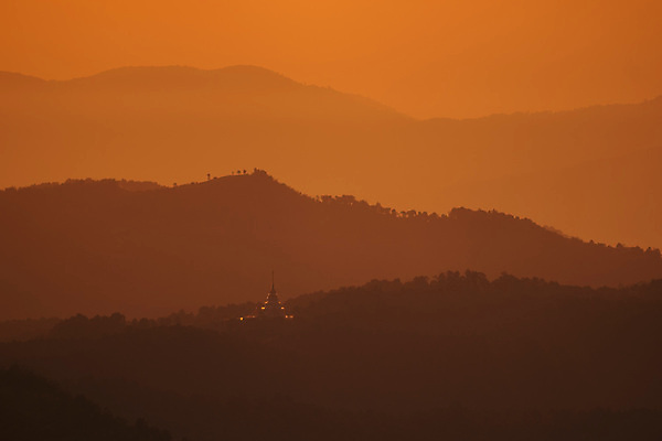 포토 JPG 해외이미지 아시아 태국 자연 아침 풍경 사람없음 일출 동남아시아 시골 언덕 해외포토 주간 나라 노을 생태계 파일형식 이미지허브