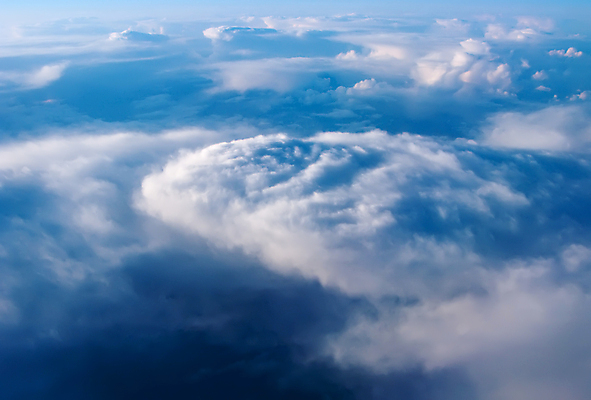 포토 JPG 해외이미지 구름 백그라운드 자연 하늘 바람 날씨 프레임 파노라마 사람없음 야외 파란색 빛 햇빛 태양 우주 환경 맑음 흰색 물방울 투명 분위기 보호 수분 예측 질감 폭풍 솜털 스카이라인 흐림 오존 부족함 해외포토 자연요소 컬러 컨셉 촬영기법 생태계 파일형식 이미지허브