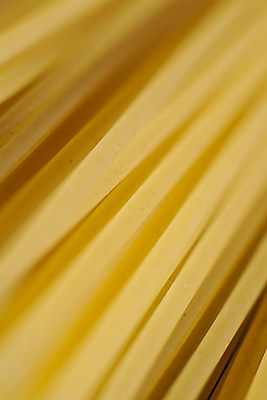 포토 JPG 해외이미지 접시 음식 다이어트 재료 검은배경 파스타 스파게티 요리 사람없음 식사 닫기 먹이 강의 국수 날것 영양 고립 마카로니 영양분 펜네 해외포토 식기 백그라운드 모션 서양음식 건강 검은색 면류 파스타면 파일형식 이미지허브