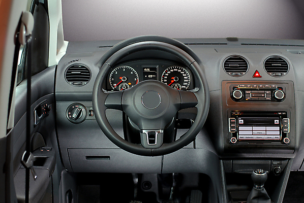 포토 JPG 해외이미지 디자인 지도 의자 창문 모션 자동차 유리 실내 안전 사람없음 내부 소리 장비 운전 벨트 바퀴 뜨거움 운전사 고급 수리 가죽 라디오 슛 승객 시스템 네비게이션 위로 GPS 계기판 자동 제어 스타일 해외포토 직업 잡화 육상교통 가구 컨셉 재질 전자제품 파일형식 이미지허브