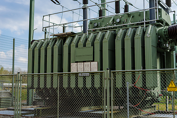 포토 JPG 해외이미지 산업 선 백그라운드 하늘 사람없음 파란색 탑 금속 힘 재활용 장비 에너지 도시 네트워크 변화 역 위험 순환 전염 철사 볼트 시스템 봉 철탑 공학 세대 변압기 분배 전압 철강 현재 공급 해외포토 건축물 교육 컬러 컨셉 교통시설 모션 재질 공구 질병 친환경 감염 파일형식 이미지허브